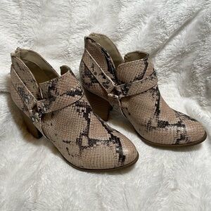 Fergalicious Chucky Faux Snakeskin Ankle Boots - Size 7.5